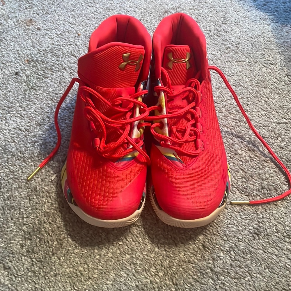Under Armor Curry 3 Men’s Hi Top Basketball Shoes